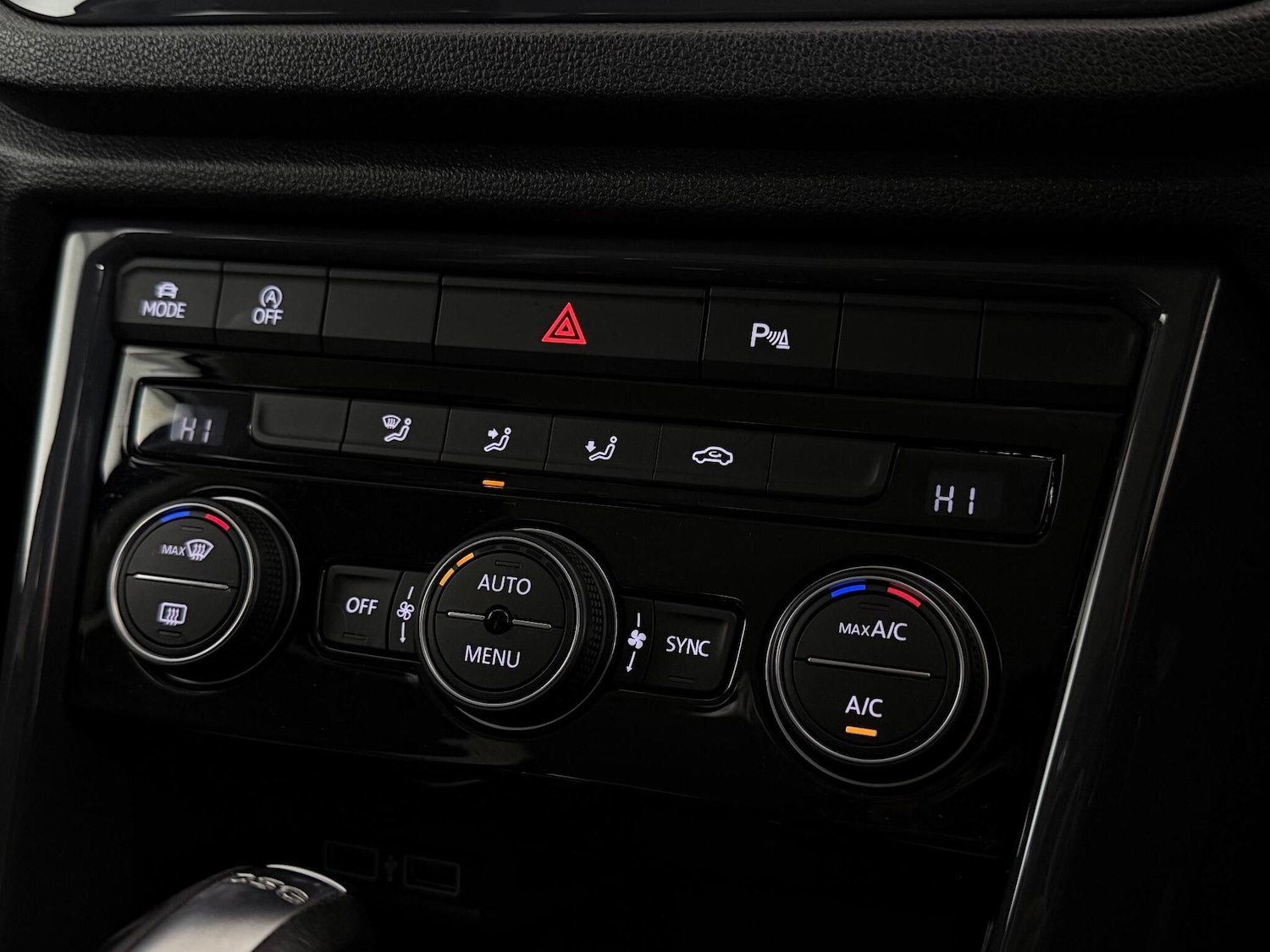 Used Volkswagen T-Roc 2019 for sale - 77246447: Photo 29