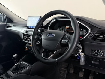 Used Ford Focus 2018 for sale - 78879211: Photo