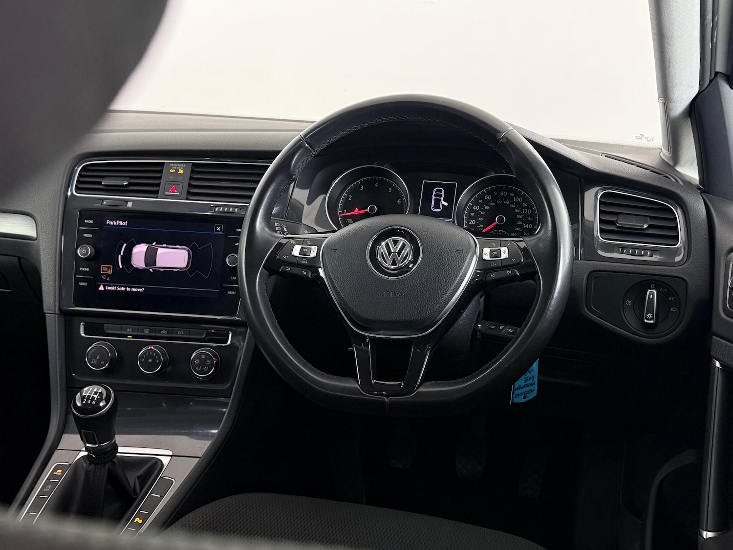 Used Volkswagen Golf 2017 for sale - 77917043: Photo 12