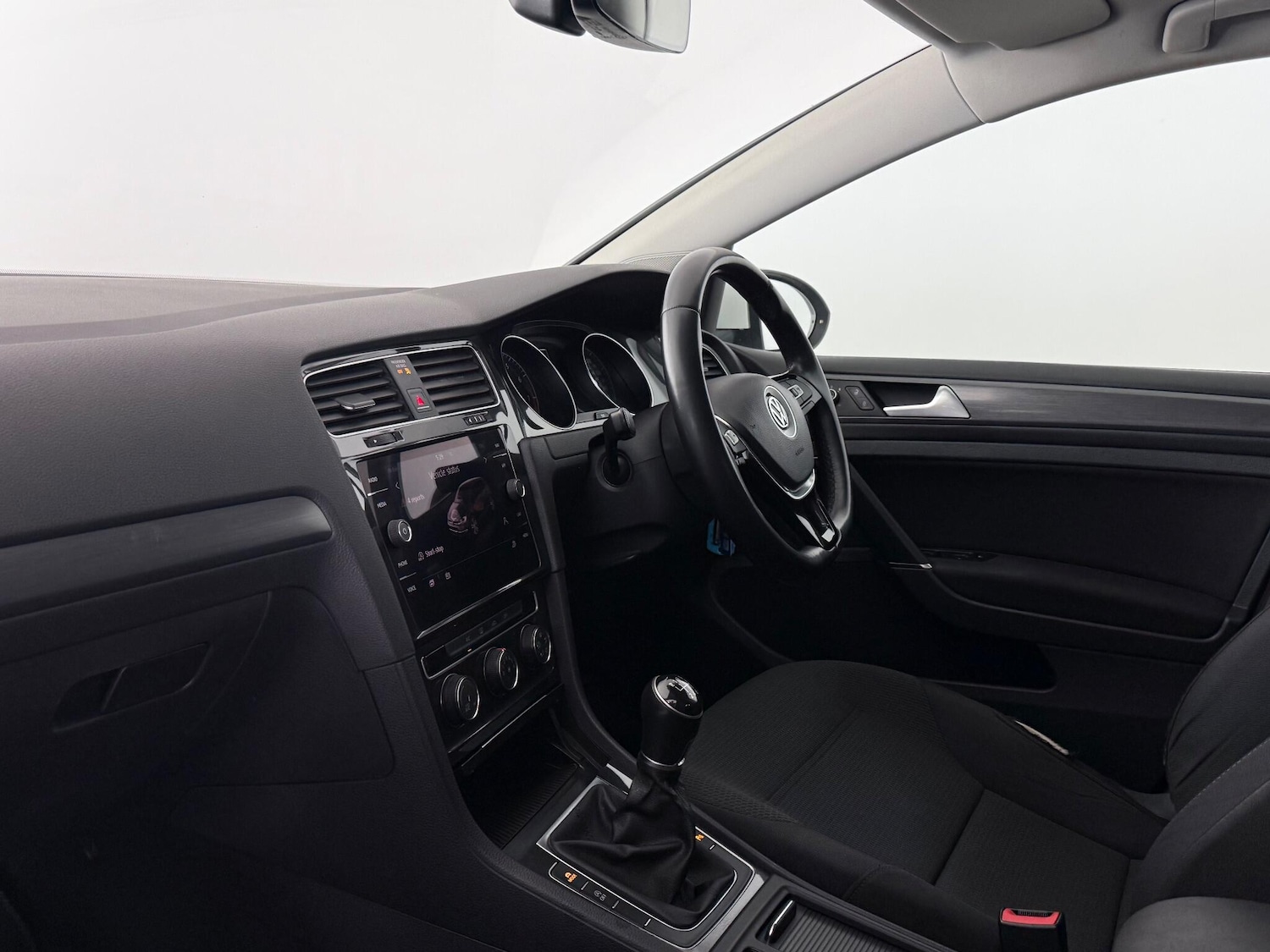 Used Volkswagen Golf 2017 for sale - 77917043: Photo 13