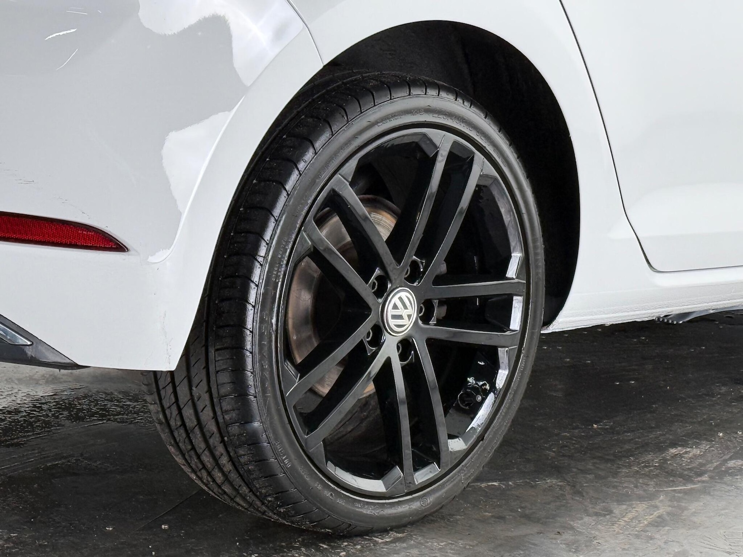 Used Volkswagen Golf 2017 for sale - 77917043: Photo 8