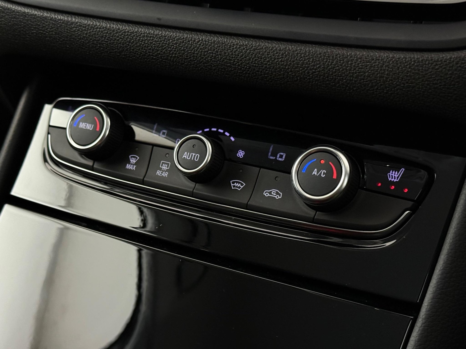 Used Vauxhall Grandland 2024 for sale - 77120377: Photo 40