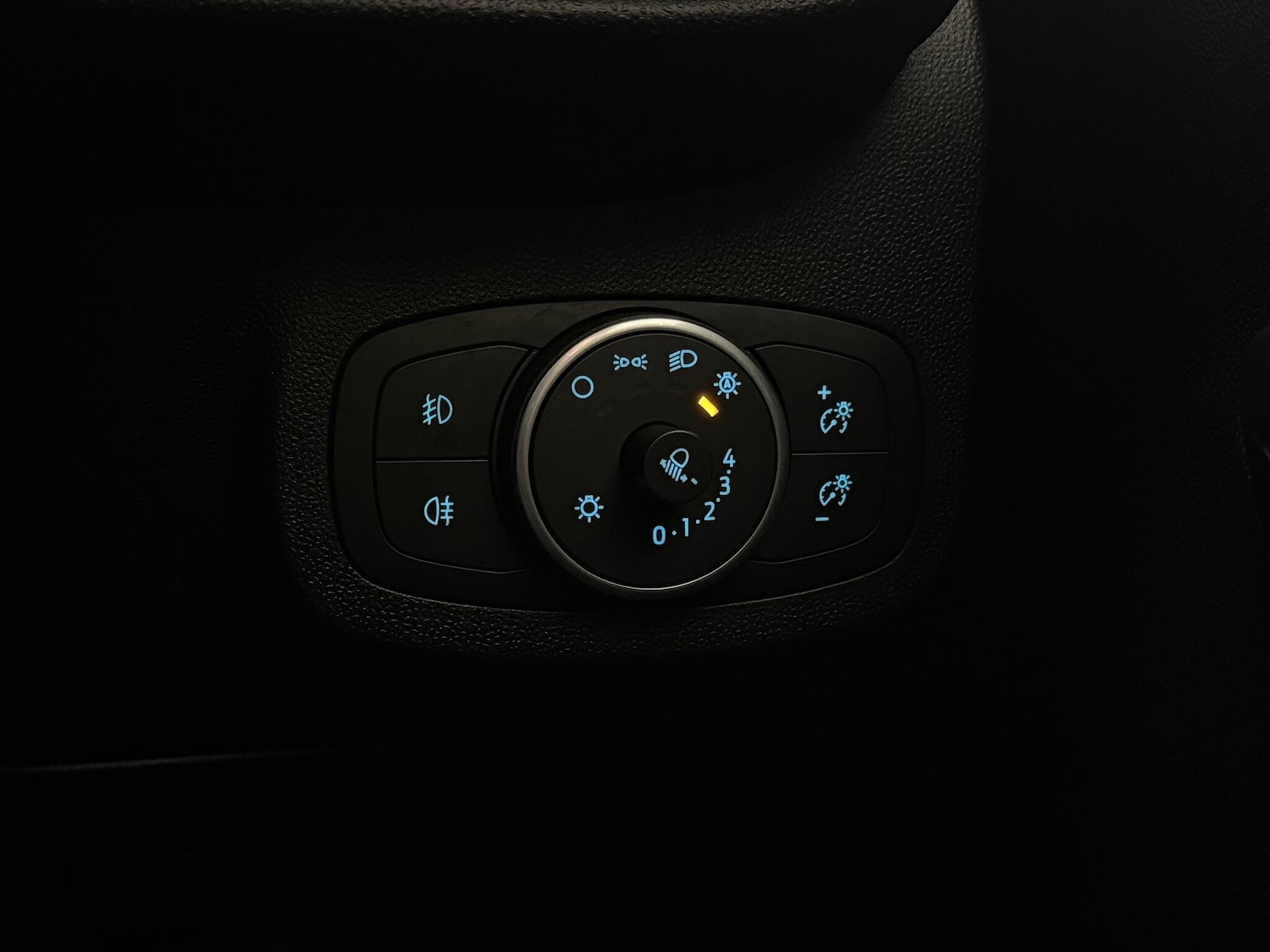 Used Ford Fiesta 2018 for sale - 77260517: Photo 19