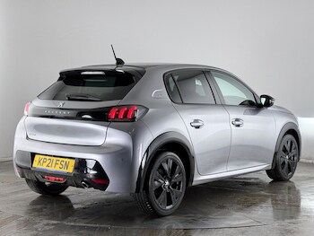 Used Peugeot 208 2021 for sale - 77222068: Photo