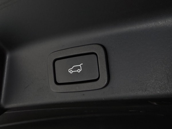 Used Jaguar F-Pace 2018 for sale - 75597187: Photo 12
