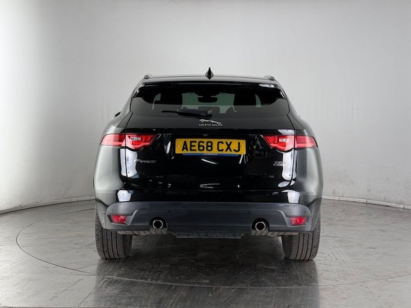 Used Jaguar F-Pace 2018 for sale - 75597187: Photo 6