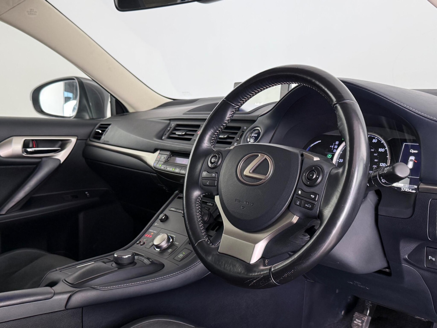 Used Lexus CT 2018 for sale - 77840120: Photo 17