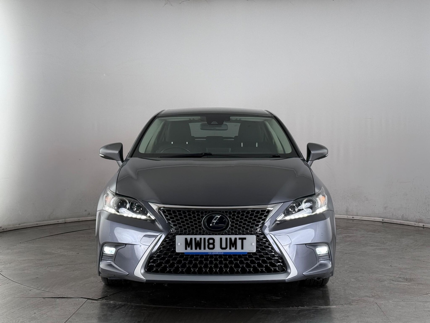 Used Lexus CT 2018 for sale - 77840120: Photo 2