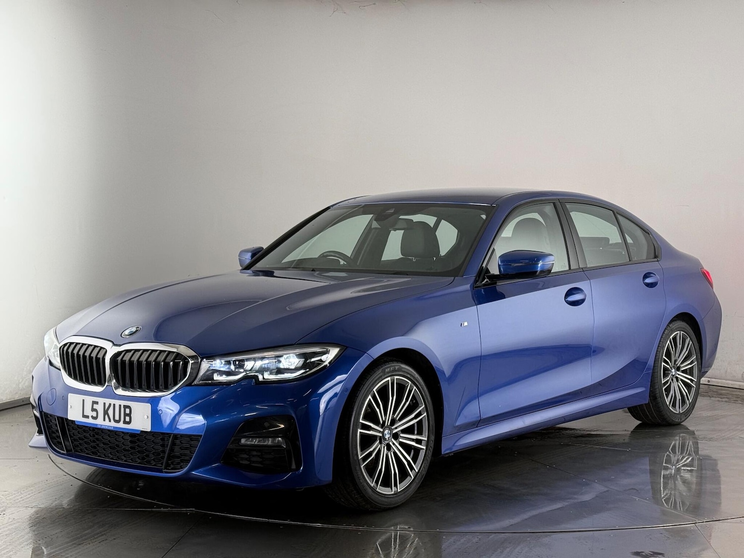 Used BMW 3 Series 2020 for sale - 77222239: Photo 3