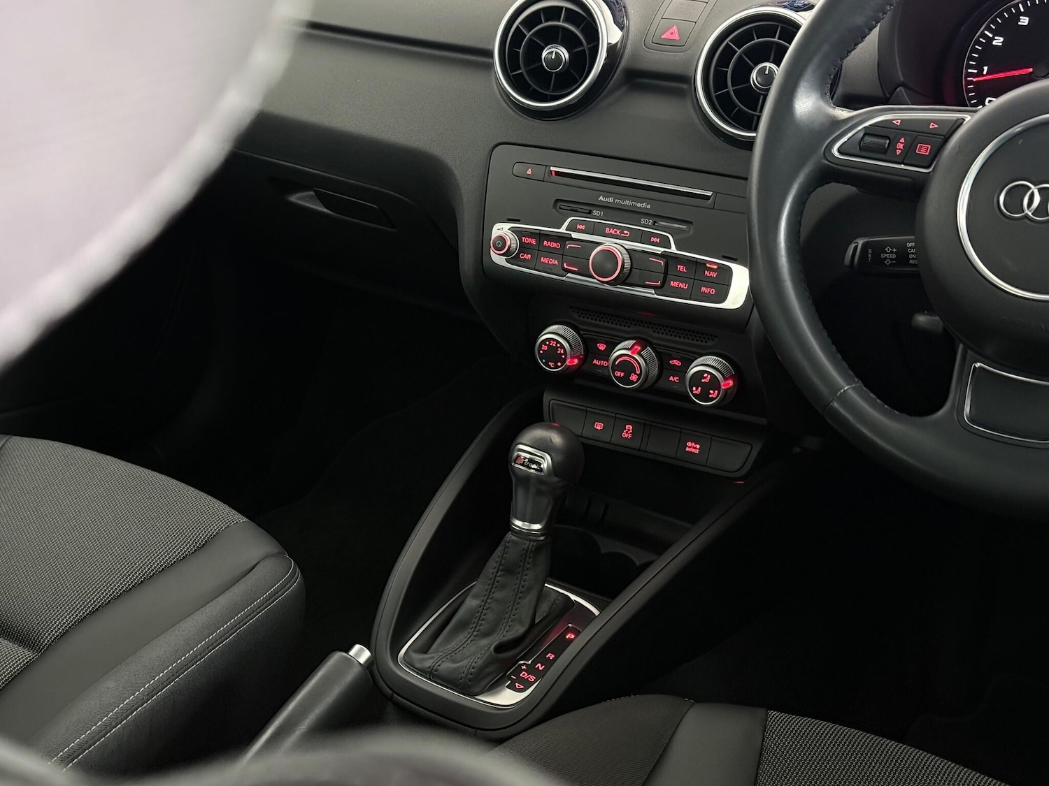 Used Audi A1 2018 for sale - 77217531: Photo 32