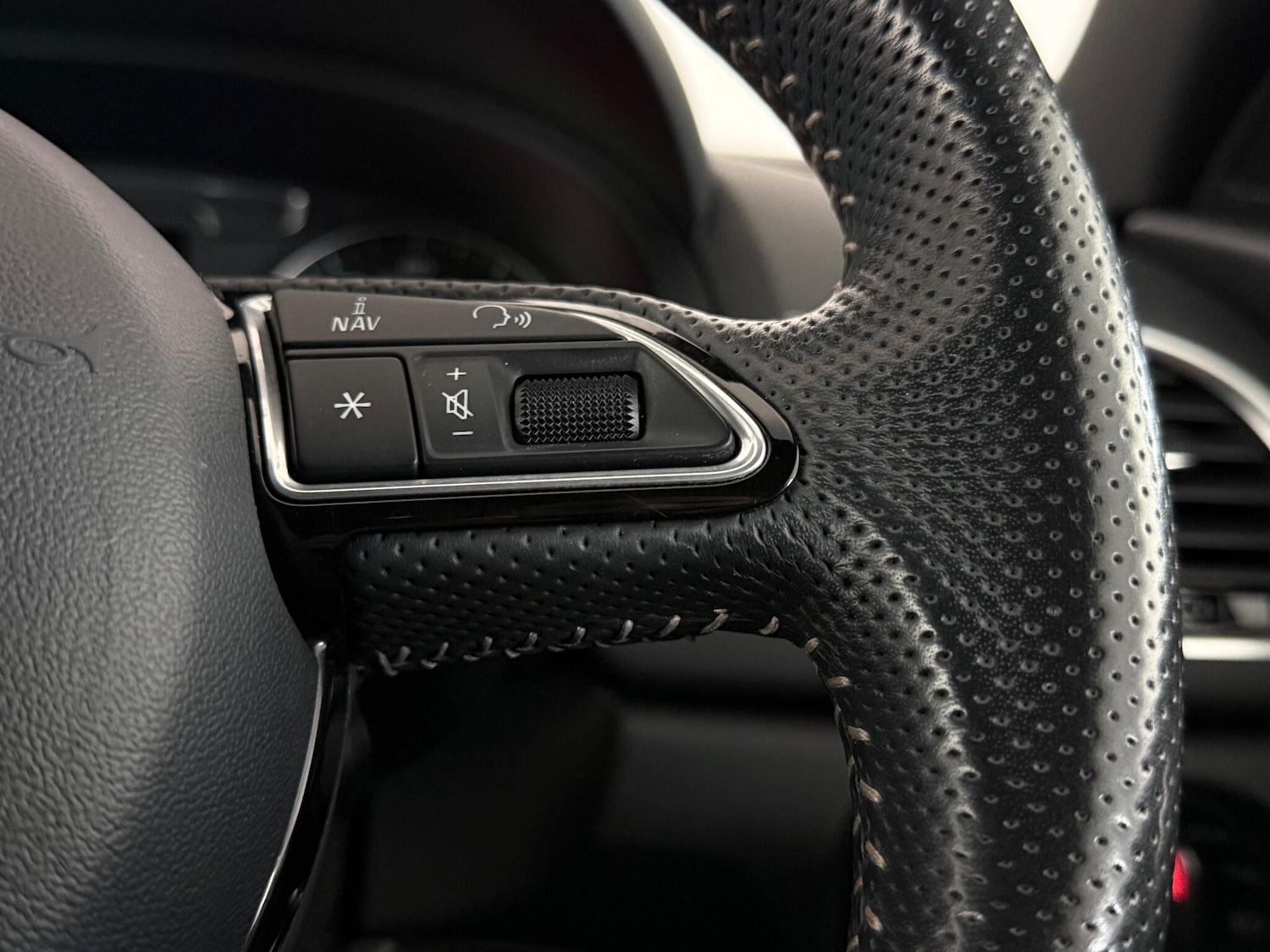 Used Audi Q3 2018 for sale - 76466860: Photo 24