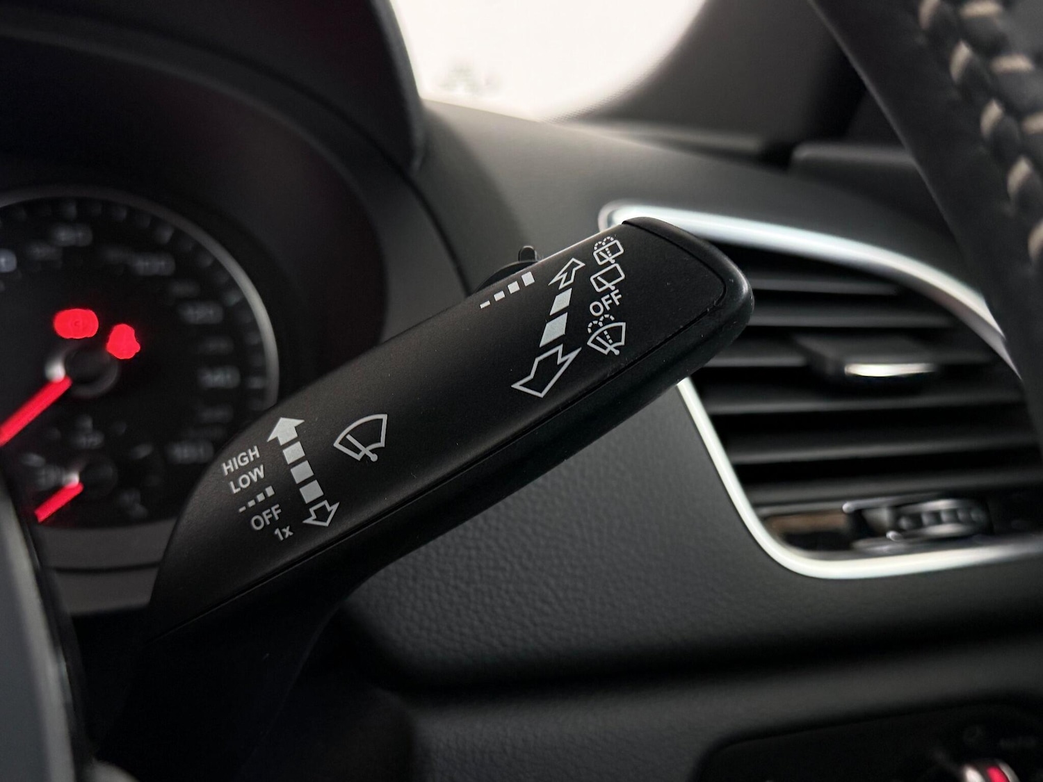 Used Audi Q3 2018 for sale - 76466860: Photo 29