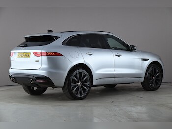 Used Jaguar F-Pace 2019 for sale - 78276710: Photo