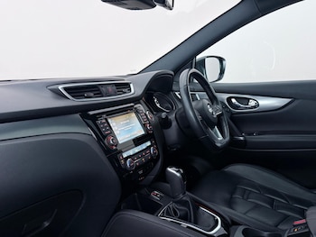 Used Nissan Qashqai 2017 for sale - 78855462: Photo