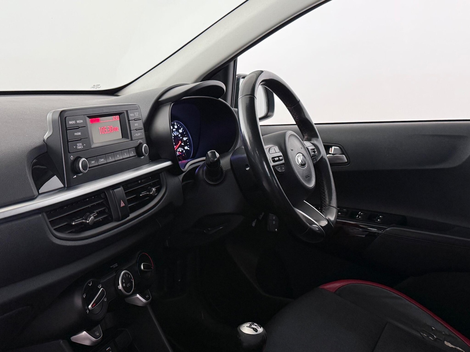 Used Kia Picanto 2018 for sale - 77259662: Photo 15