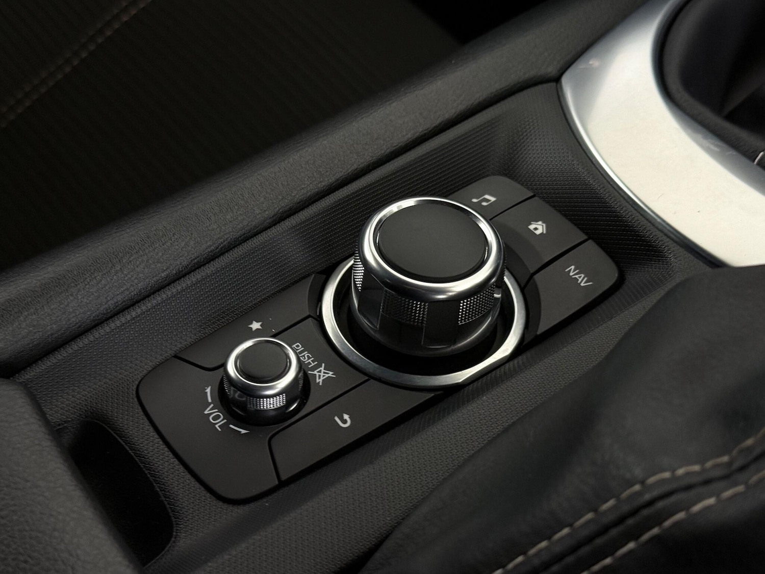 Used Fiat 124 Spider 2017 for sale - 77246117: Photo 36