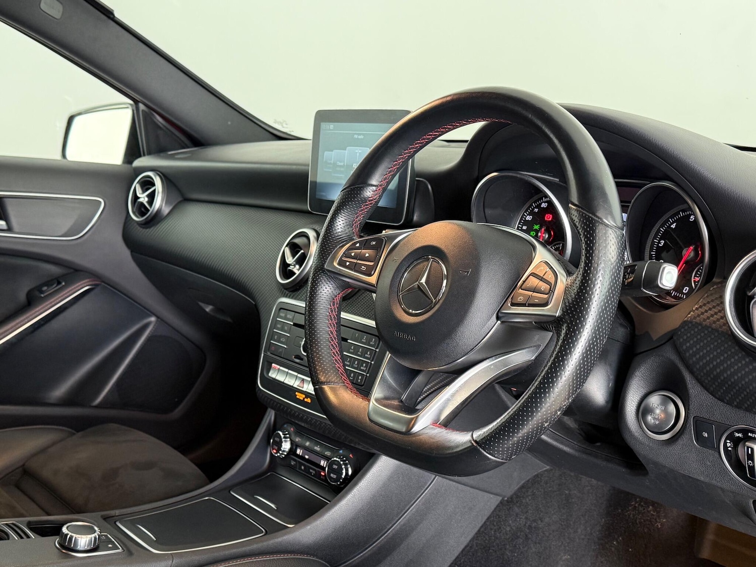 Used Mercedes-Benz A-Class 2017 for sale - 77246032: Photo 17