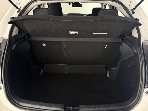 Used Toyota Yaris 2020 for sale - 76216895: Photo 13