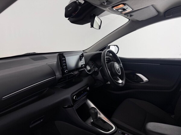 Used Toyota Yaris 2020 for sale - 76216895: Photo 17