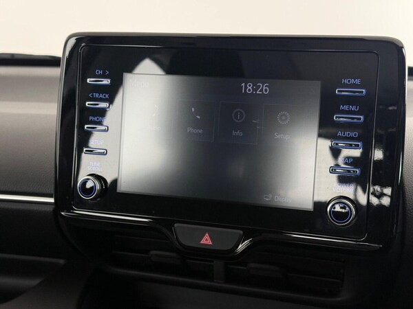 Used Toyota Yaris 2020 for sale - 76216895: Photo 29