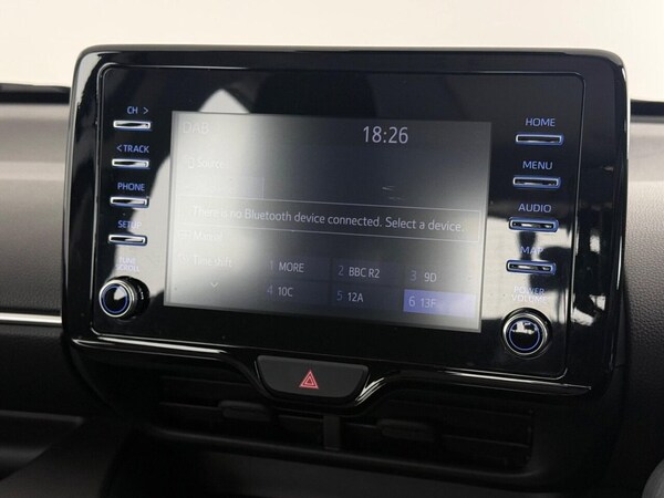 Used Toyota Yaris 2020 for sale - 76216895: Photo 32