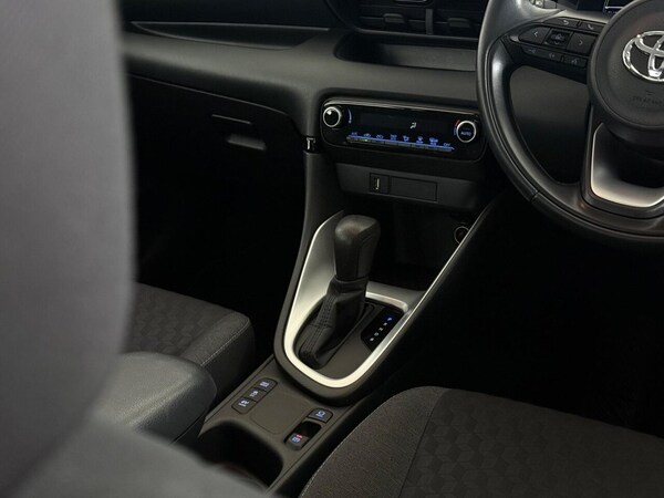 Used Toyota Yaris 2020 for sale - 76216895: Photo 35