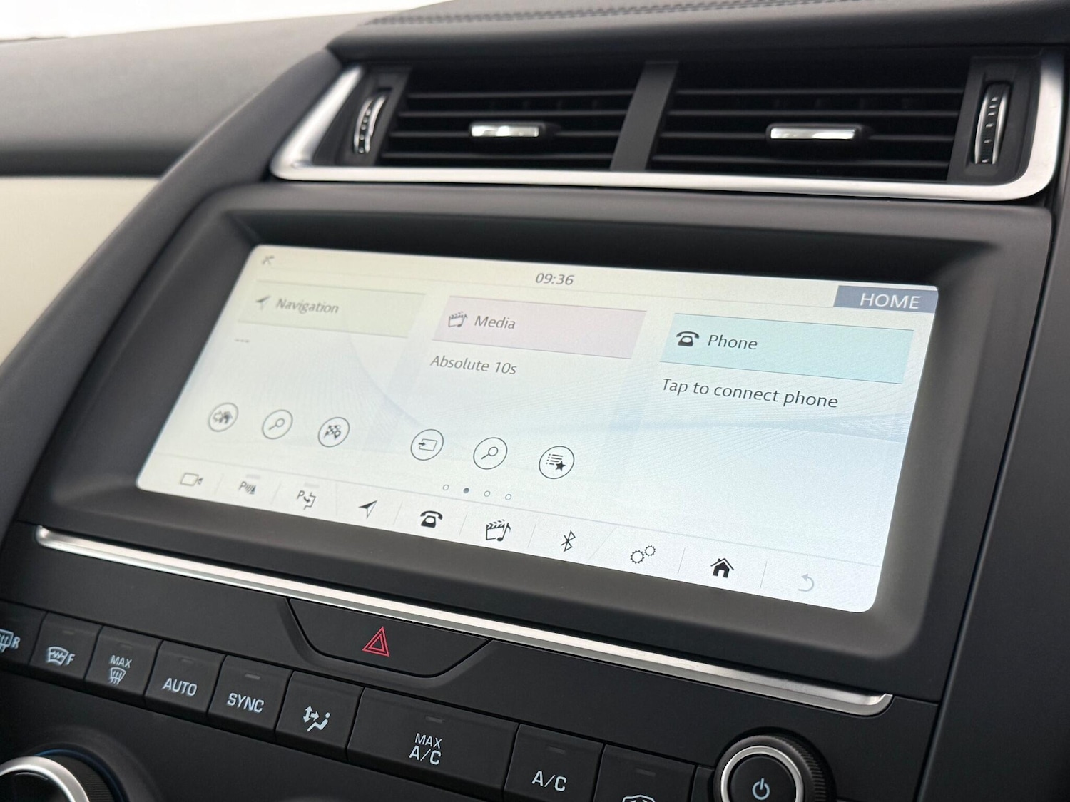 Used Jaguar E-Pace 2018 for sale - 77259481: Photo 24