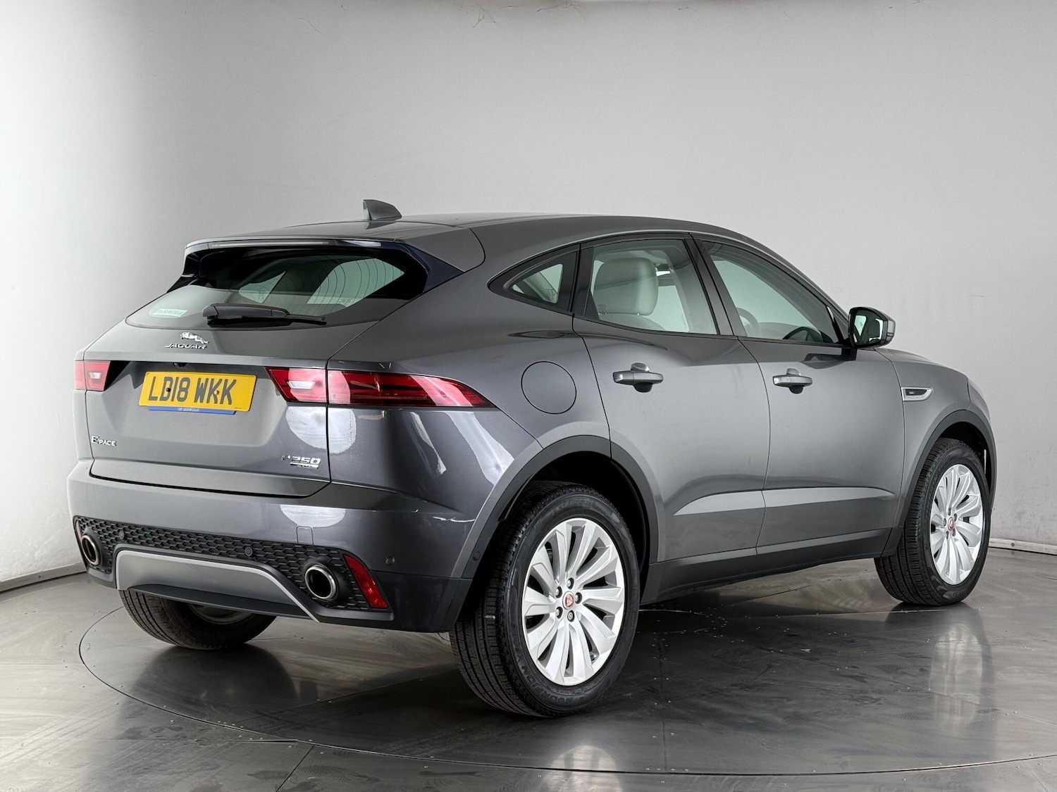 Used Jaguar E-Pace 2018 for sale - 77259481: Photo 6