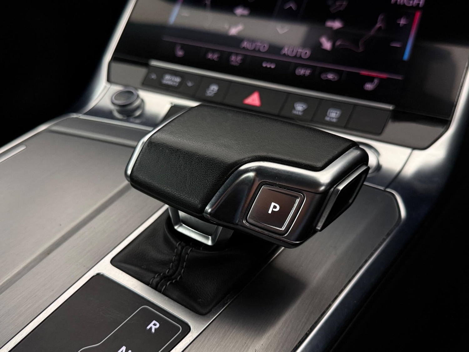 Used Audi A6 Saloon 2019 for sale - 76466885: Photo 44