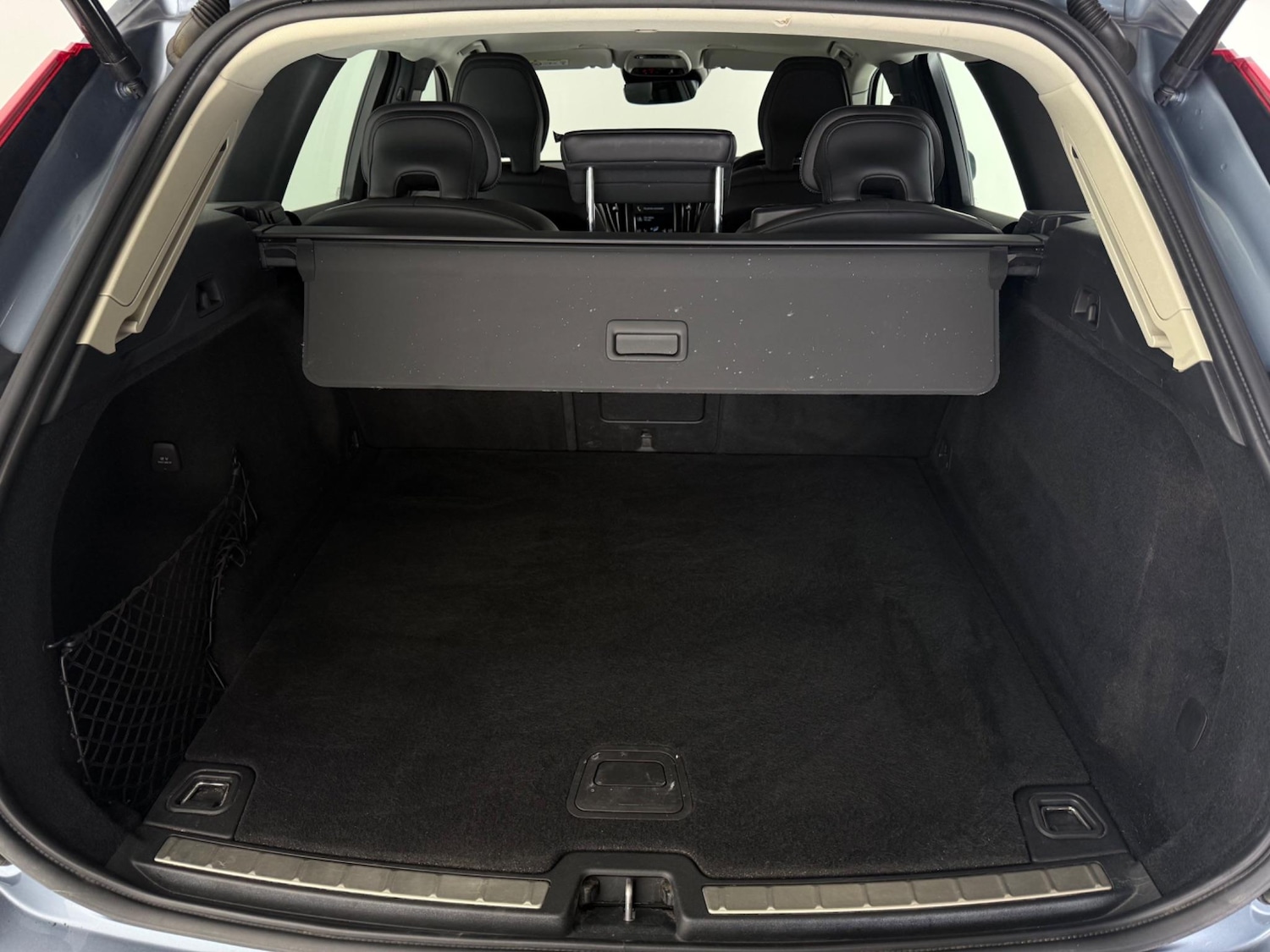 Used Volvo XC60 2018 for sale - 77182779: Photo 10