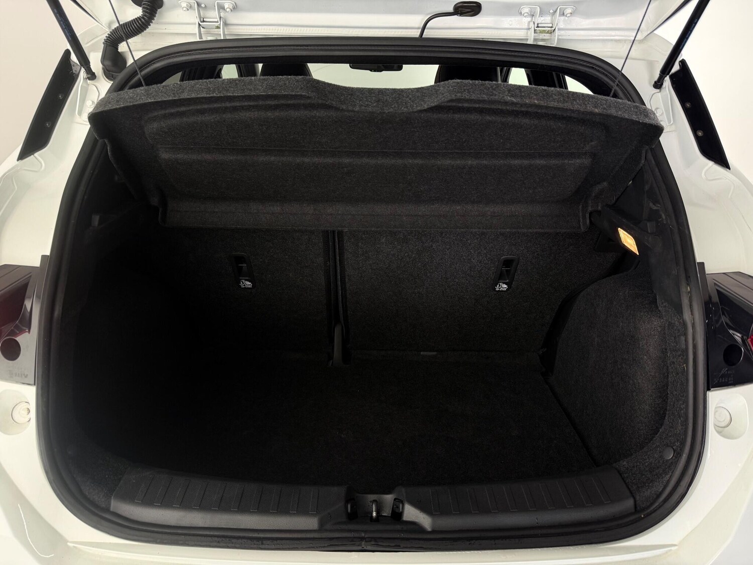 Used Nissan Micra 2020 for sale - 76467477: Photo 13