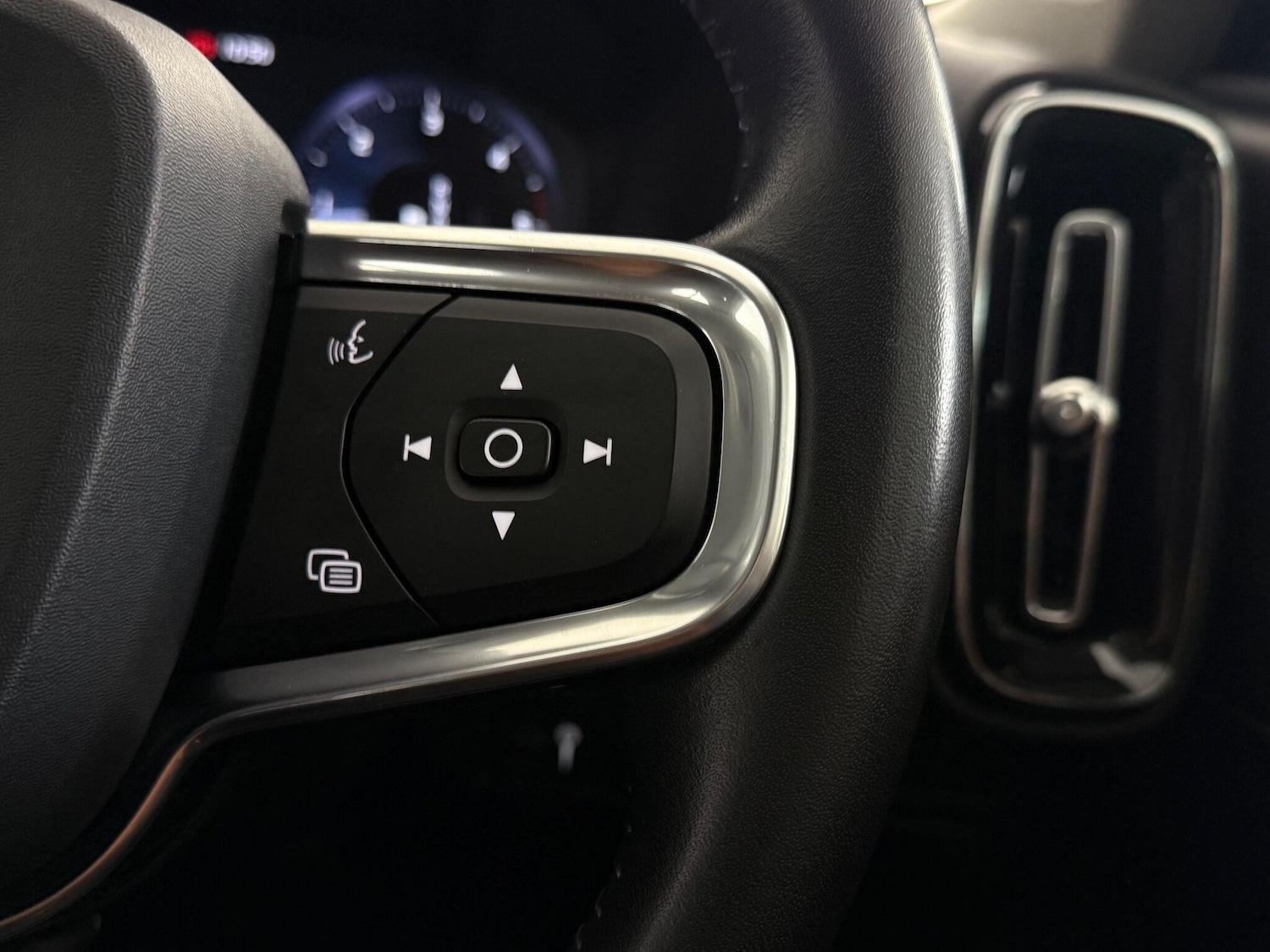 Used Volvo XC40 2018 for sale - 77182963: Photo 22