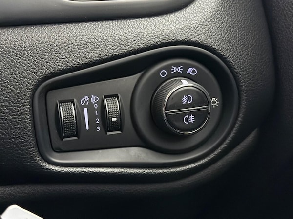 Used Jeep Renegade 2018 for sale - 75630947: Photo 25
