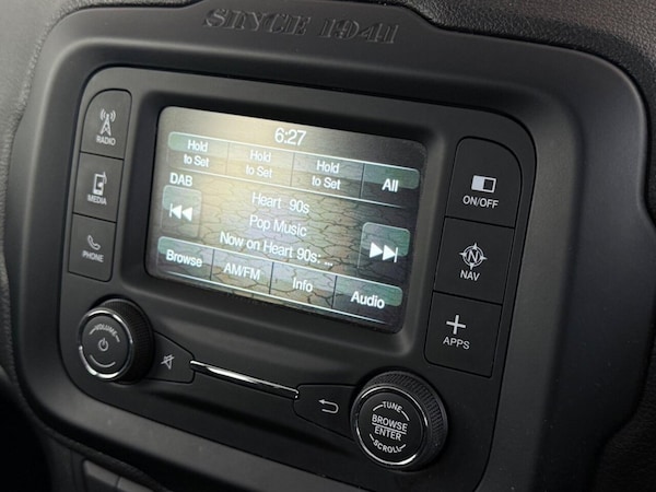 Used Jeep Renegade 2018 for sale - 75630947: Photo 30