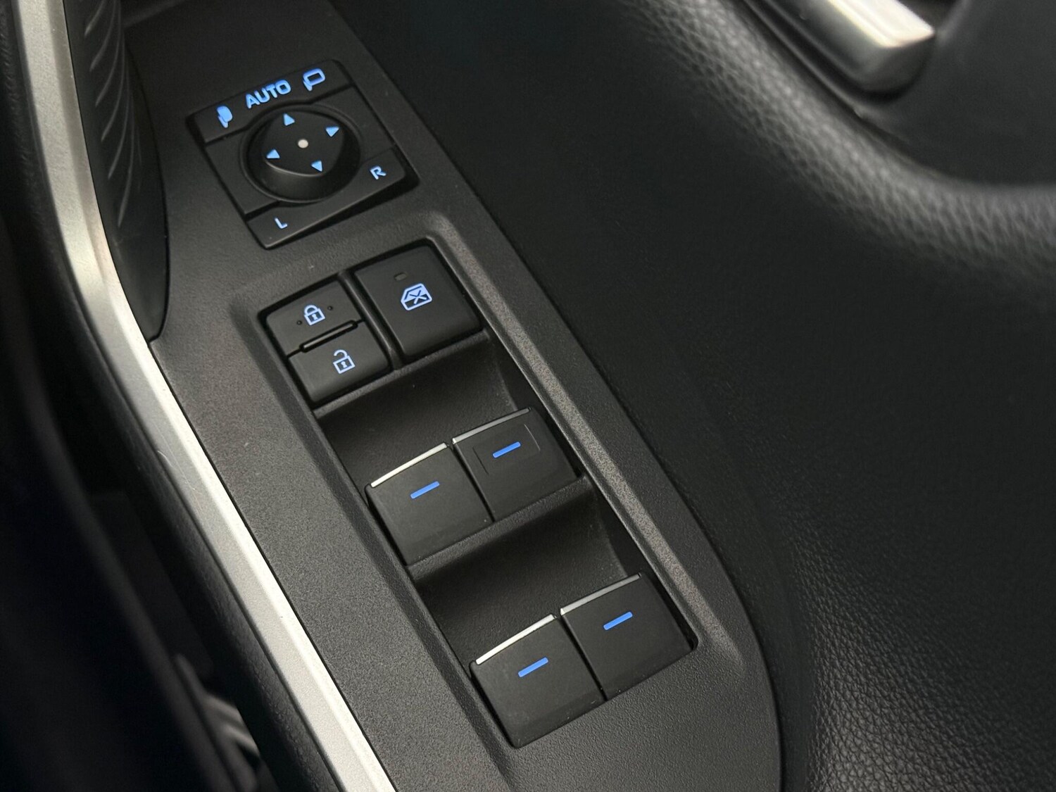 Used Toyota RAV4 2022 for sale - 77902223: Photo 23