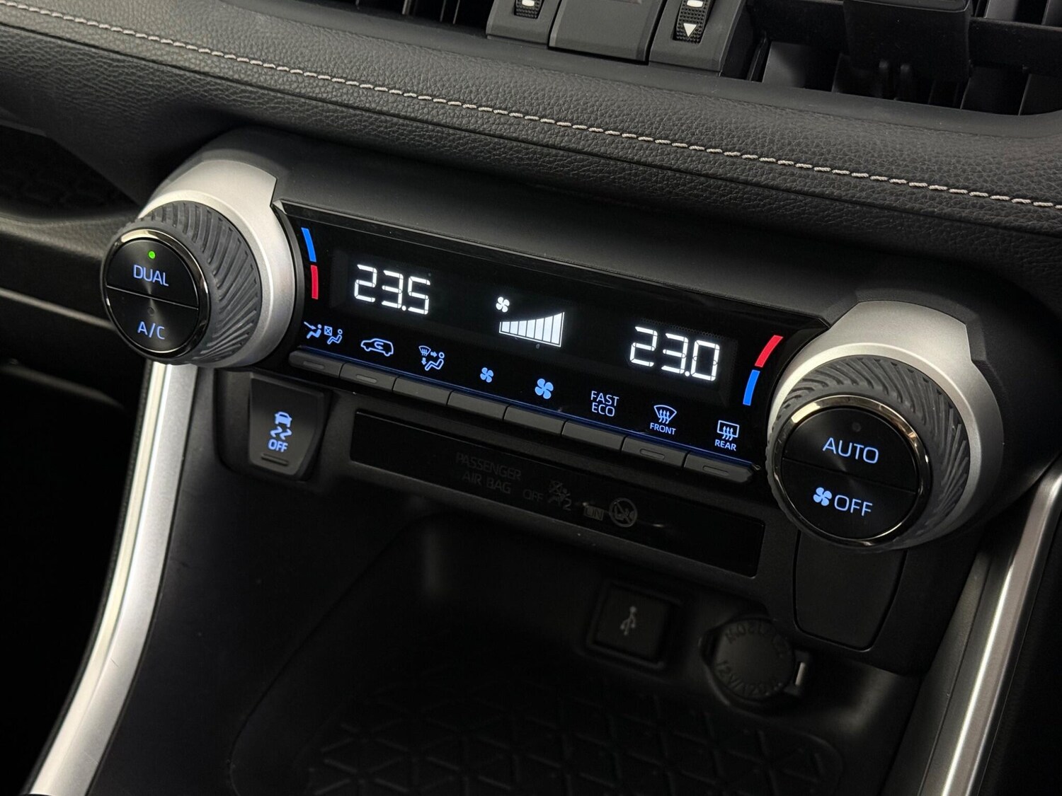 Used Toyota RAV4 2022 for sale - 77902223: Photo 32