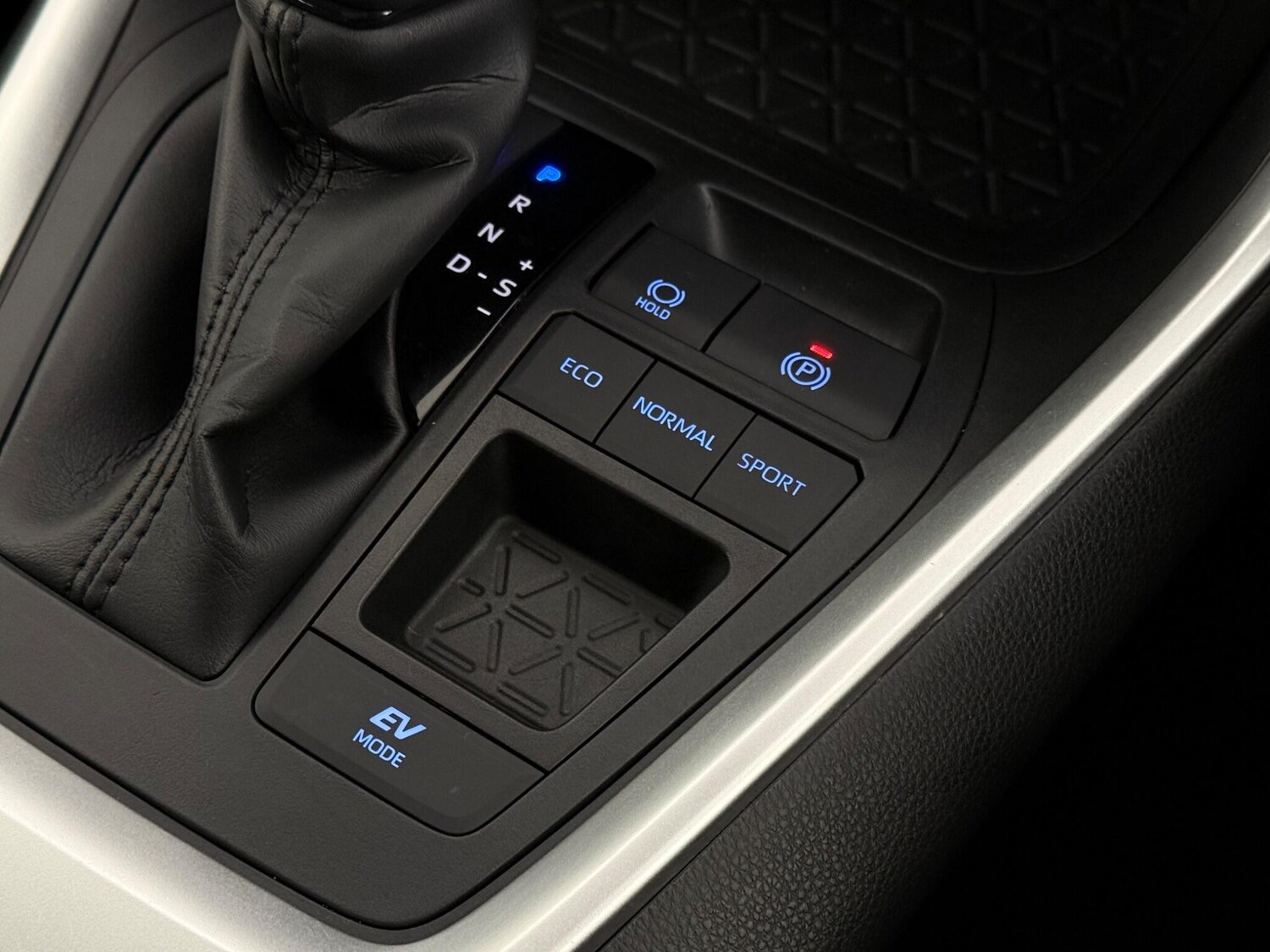 Used Toyota RAV4 2022 for sale - 77902223: Photo 33