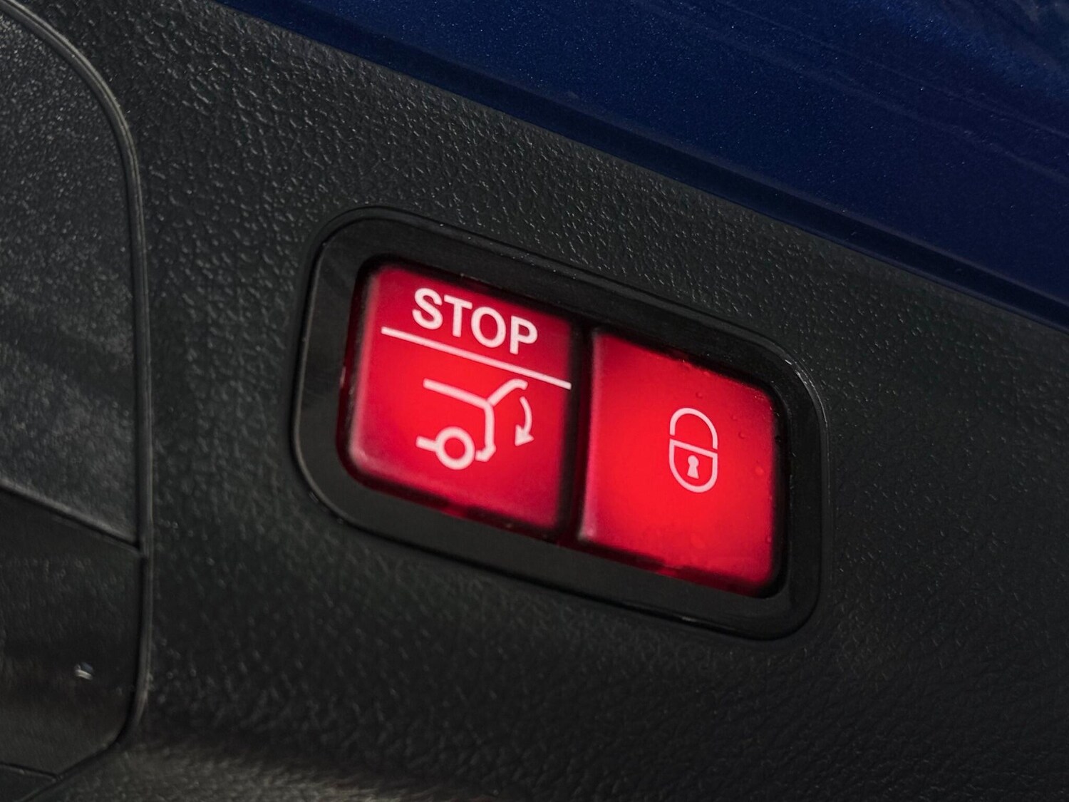 Used Mercedes-Benz GLC 2018 for sale - 77696961: Photo 11