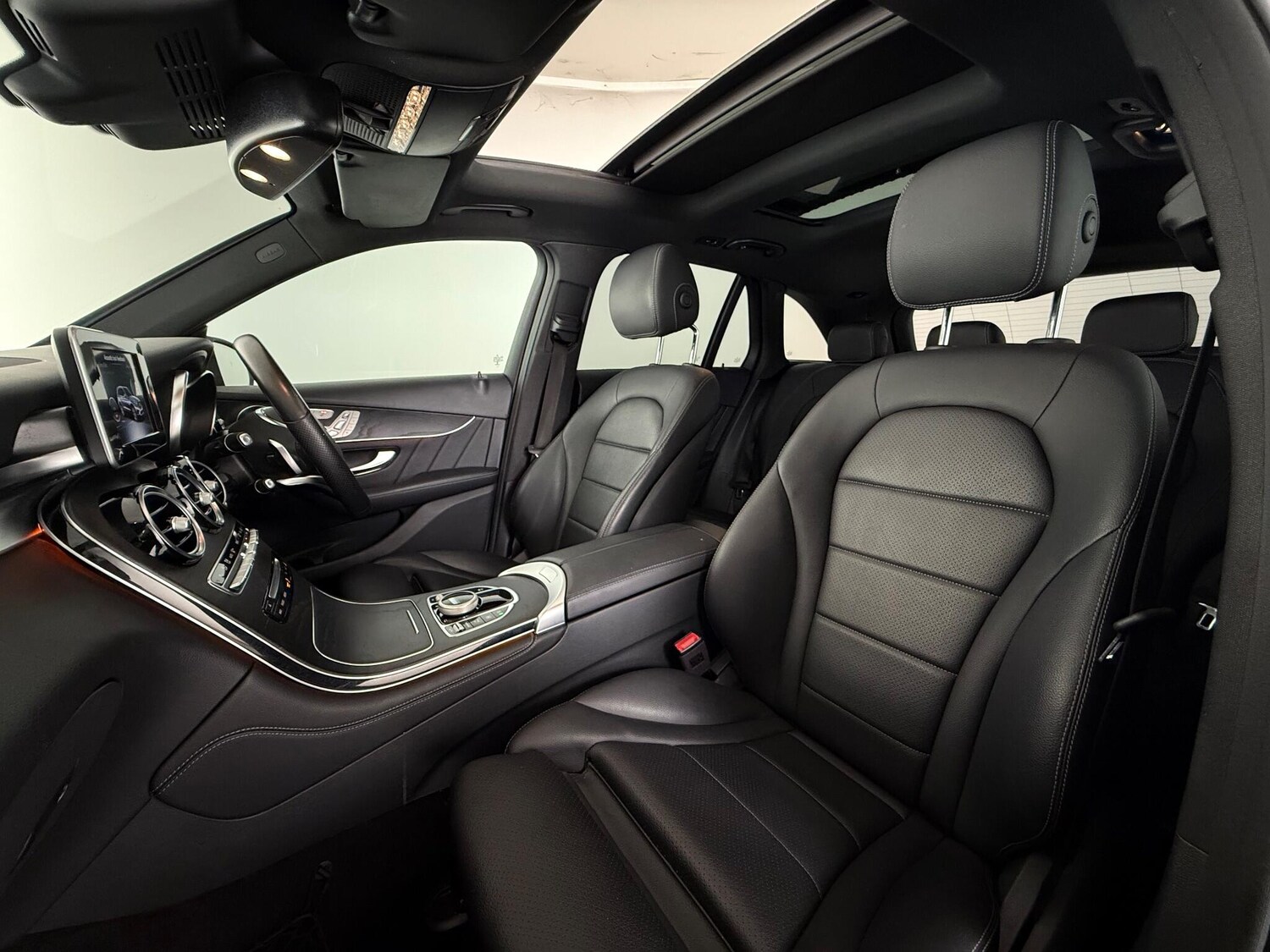 Used Mercedes-Benz GLC 2018 for sale - 77696961: Photo 13