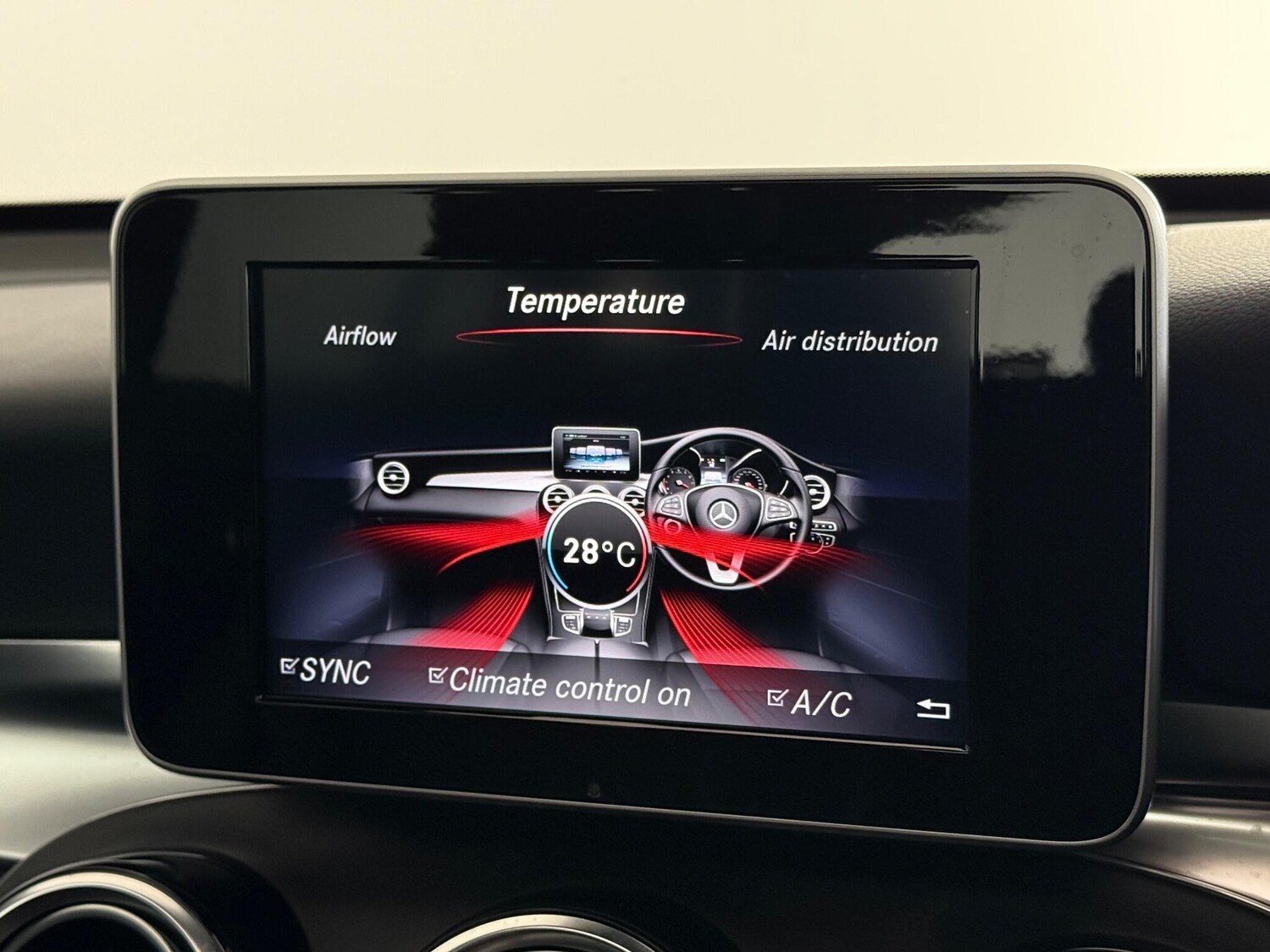 Used Mercedes-Benz GLC 2018 for sale - 77696961: Photo 32