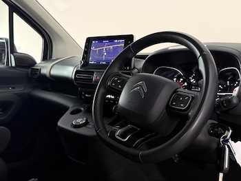 Used Citroen Berlingo 2023 for sale - 79304405: Photo