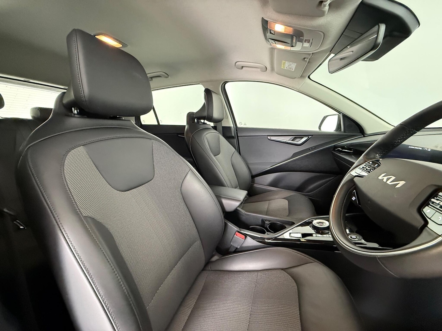 Used Kia Niro 2023 for sale - 77246488: Photo 9