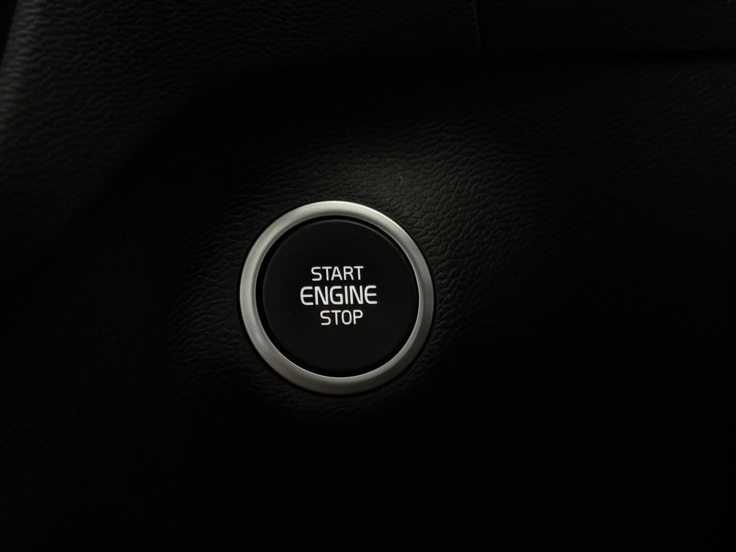 Used Volvo XC40 2020 for sale - 77260240: Photo 24