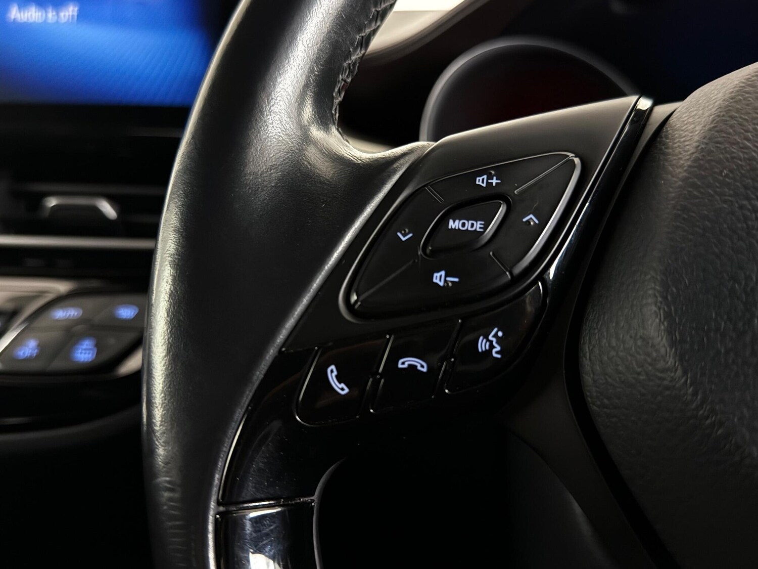 Used Toyota C-HR 2018 for sale - 77497641: Photo 18