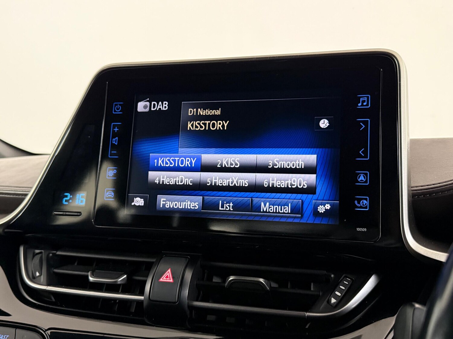 Used Toyota C-HR 2018 for sale - 77497641: Photo 24