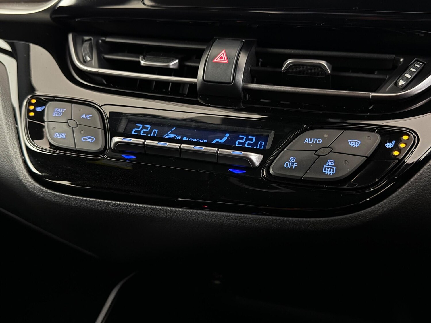 Used Toyota C-HR 2018 for sale - 77497641: Photo 29