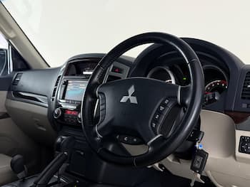 Used Mitsubishi Shogun 2016 for sale - 79533688: Photo