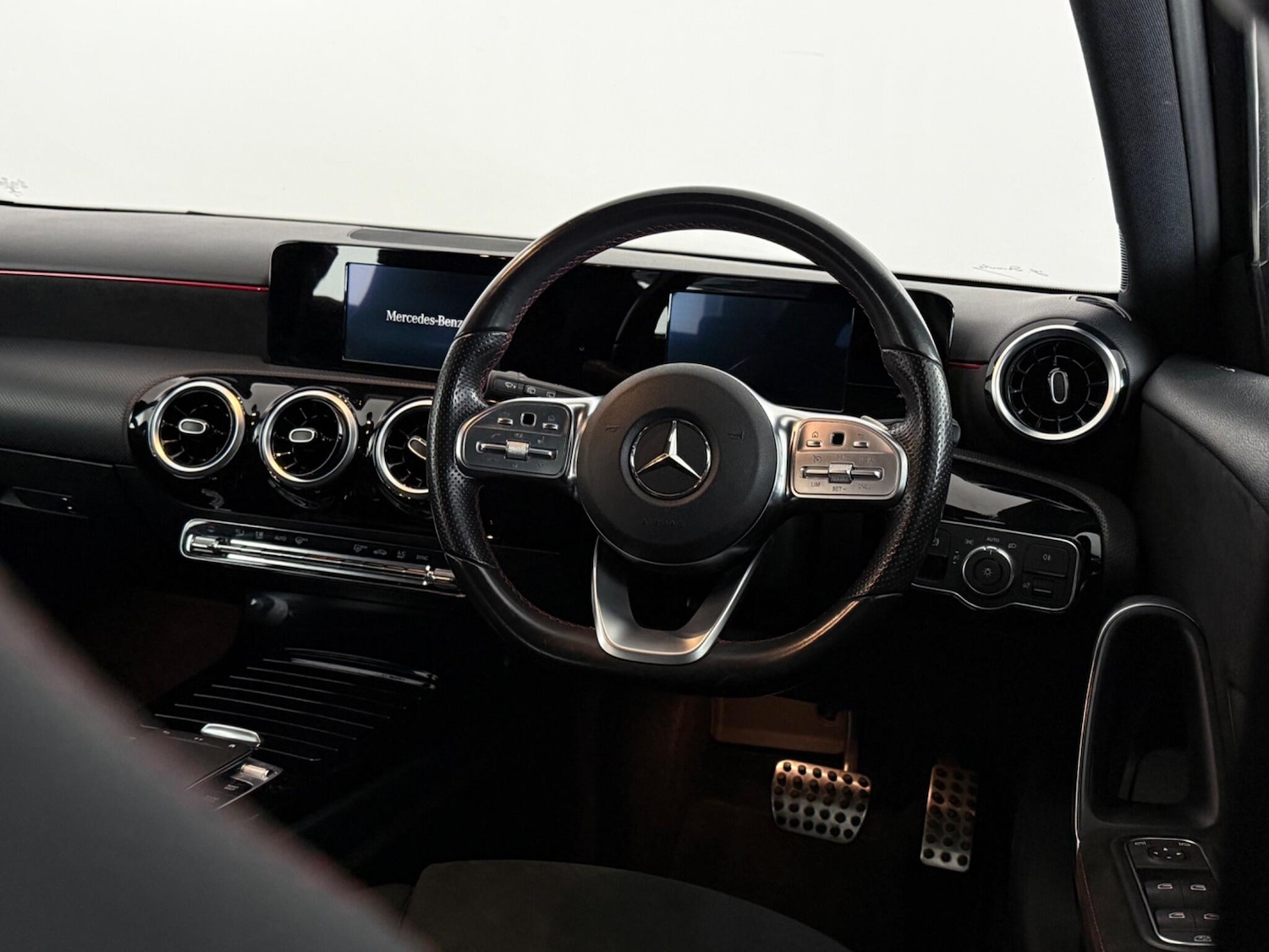 Used Mercedes-Benz A-Class 2018 for sale - 77979736: Photo 12