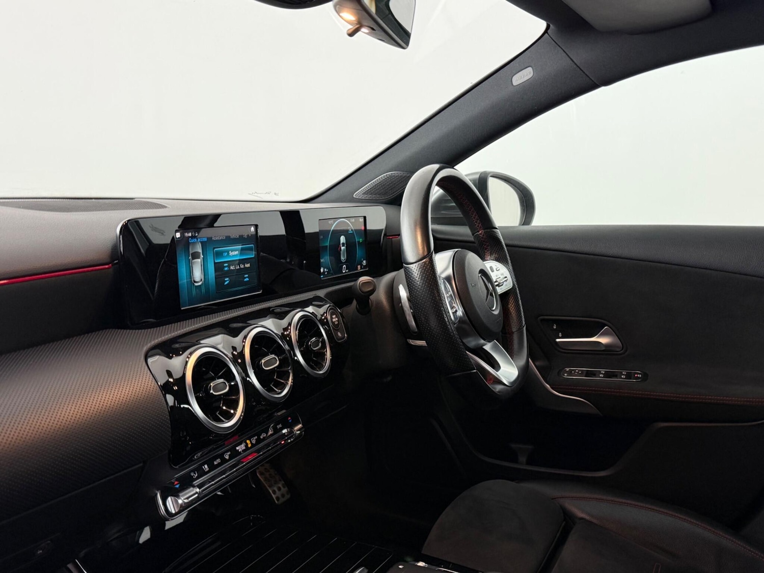 Used Mercedes-Benz A-Class 2018 for sale - 77979736: Photo 14