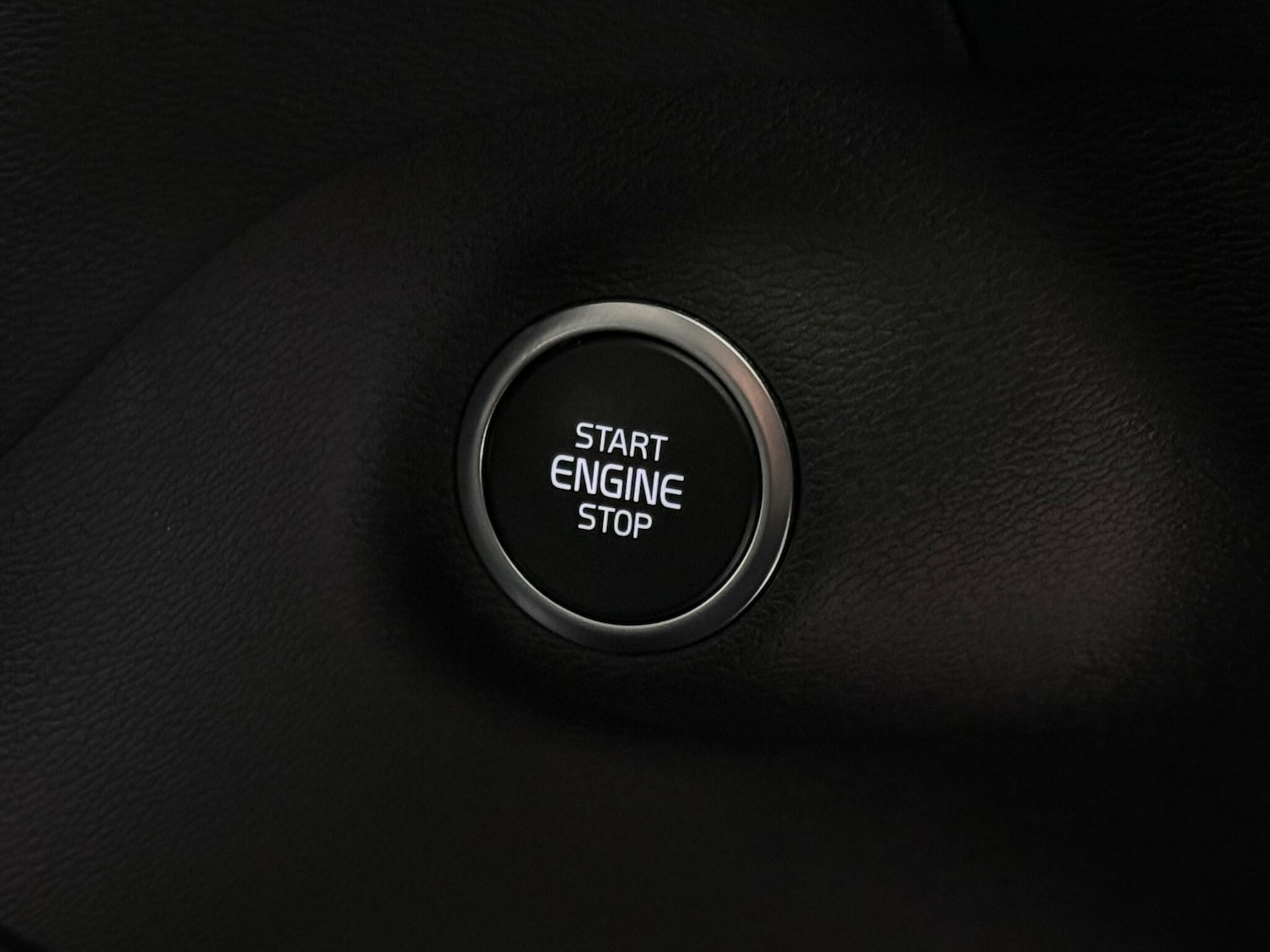 Used Volvo XC40 2022 for sale - 76467225: Photo 27